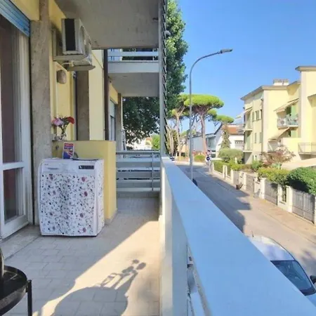 Pineta E Mare - By Belcantovillas * Viareggio